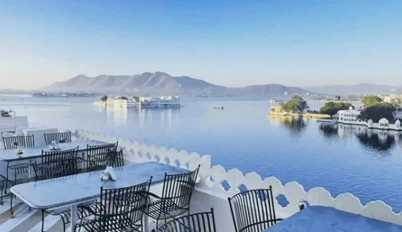 Best Restaurants in Udaipur for Lake Views, Rooftop Dining & Authentic Local Food