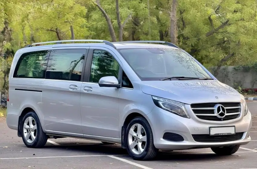 Car Hire with Driver in Udaipur: Full Day Sightseeing, Lake Tours and Outstation Travel Guide