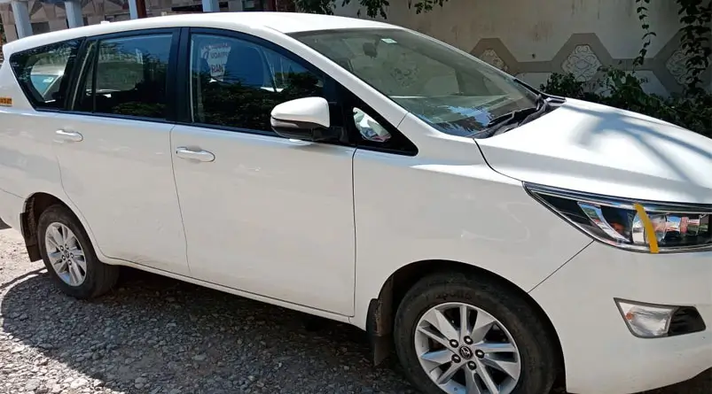 Sedan vs SUV vs Tempo Traveller