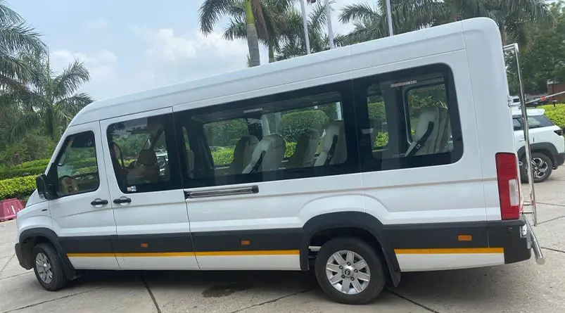 Luxury Force Urbania Hire for Delhi Jaipur Agra Tour