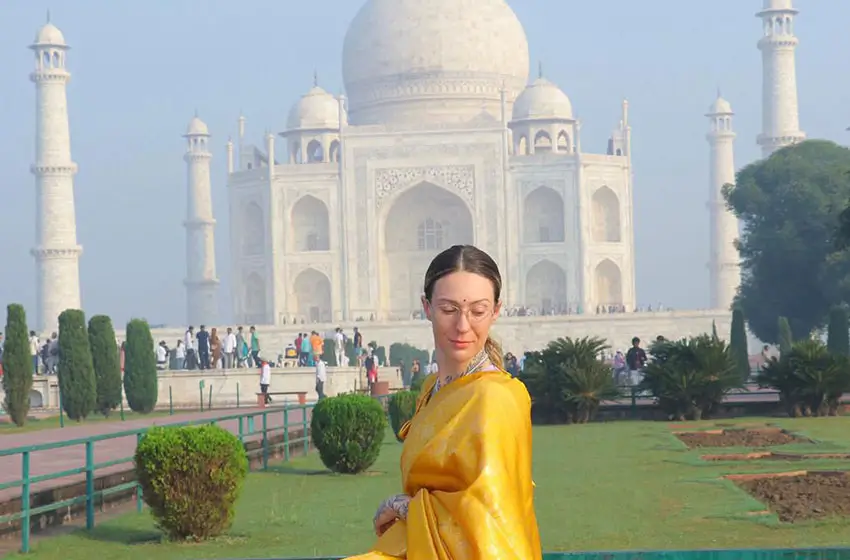 Agra Orchha Khajuraho Varanasi Tour 9 Days