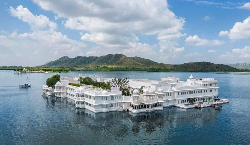 Luxury Desert & Palace Tour of Rajasthan